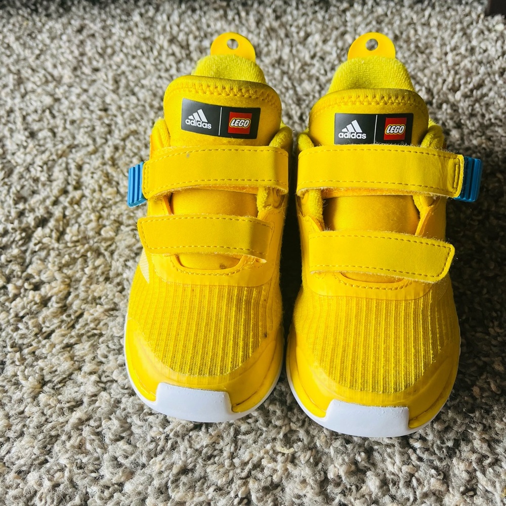 Adidas toddler sneakers in a good condition
